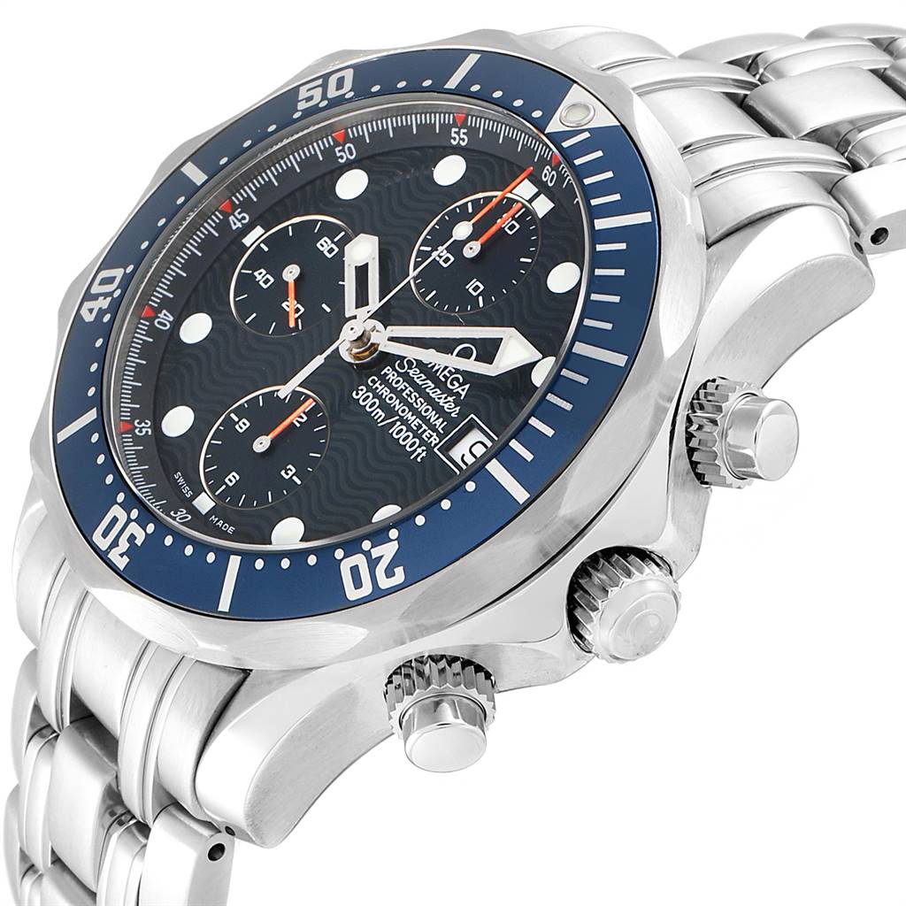 The image shows a side angle of the Omega Seamaster 2599.80.00 Men
s Stainless Steel Blue Dial 2599.80.00 Men
s Stainless Steel Blue Dial watch, highlighting its face, bezel, dials, and stainless steel bracelet.