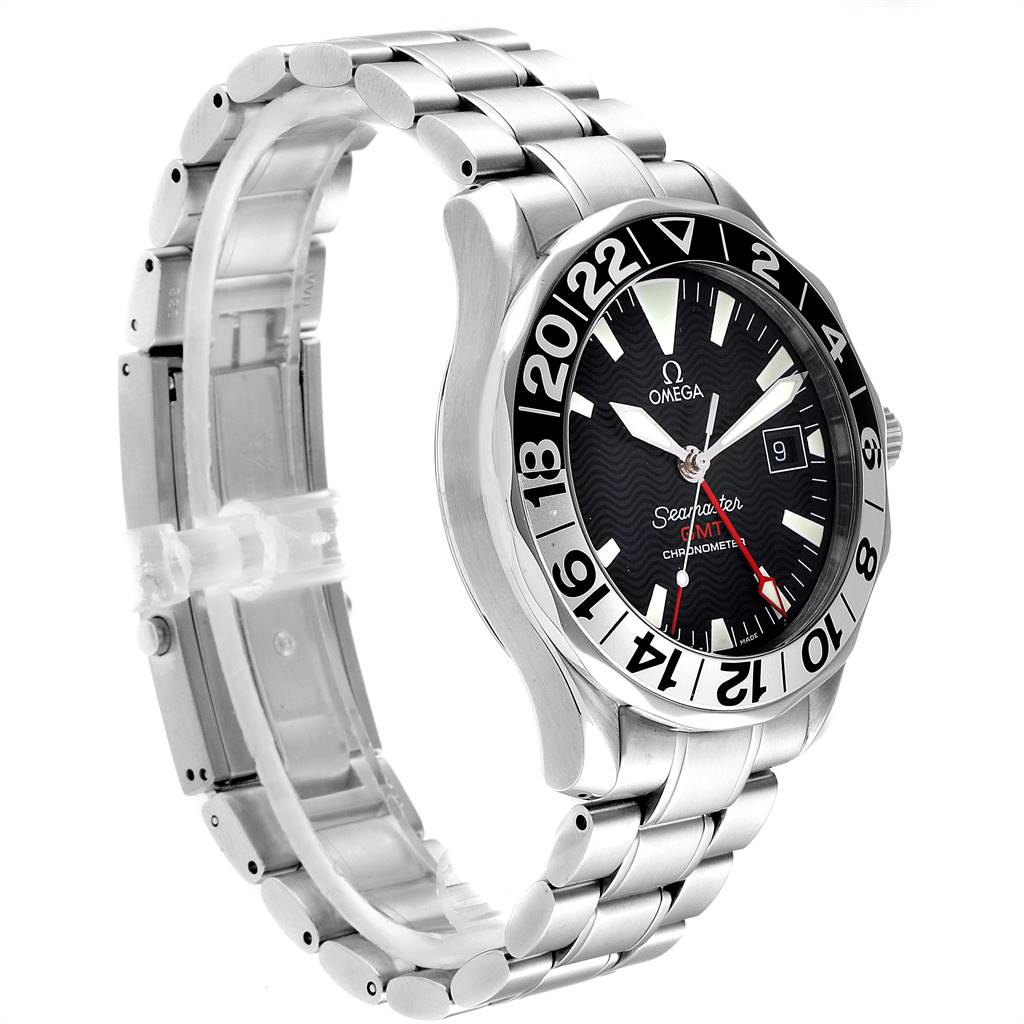 The Omega Seamaster 2536.50.00 Men
s Stainless Steel Black Dial 2536.50.00 Men
s Stainless Steel Black Dial watch is shown at a slight right angle, displaying its face, stainless steel bracelet, bezel, and crown.