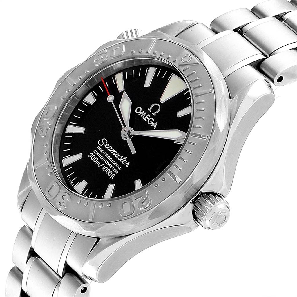 The image shows an angled view of an Omega Seamaster 2236.50.00 Men
s Stainless Steel Black Dial 2236.50.00 Men
s Stainless Steel Black Dial watch, highlighting the dial, bezel, bracelet, and crown.