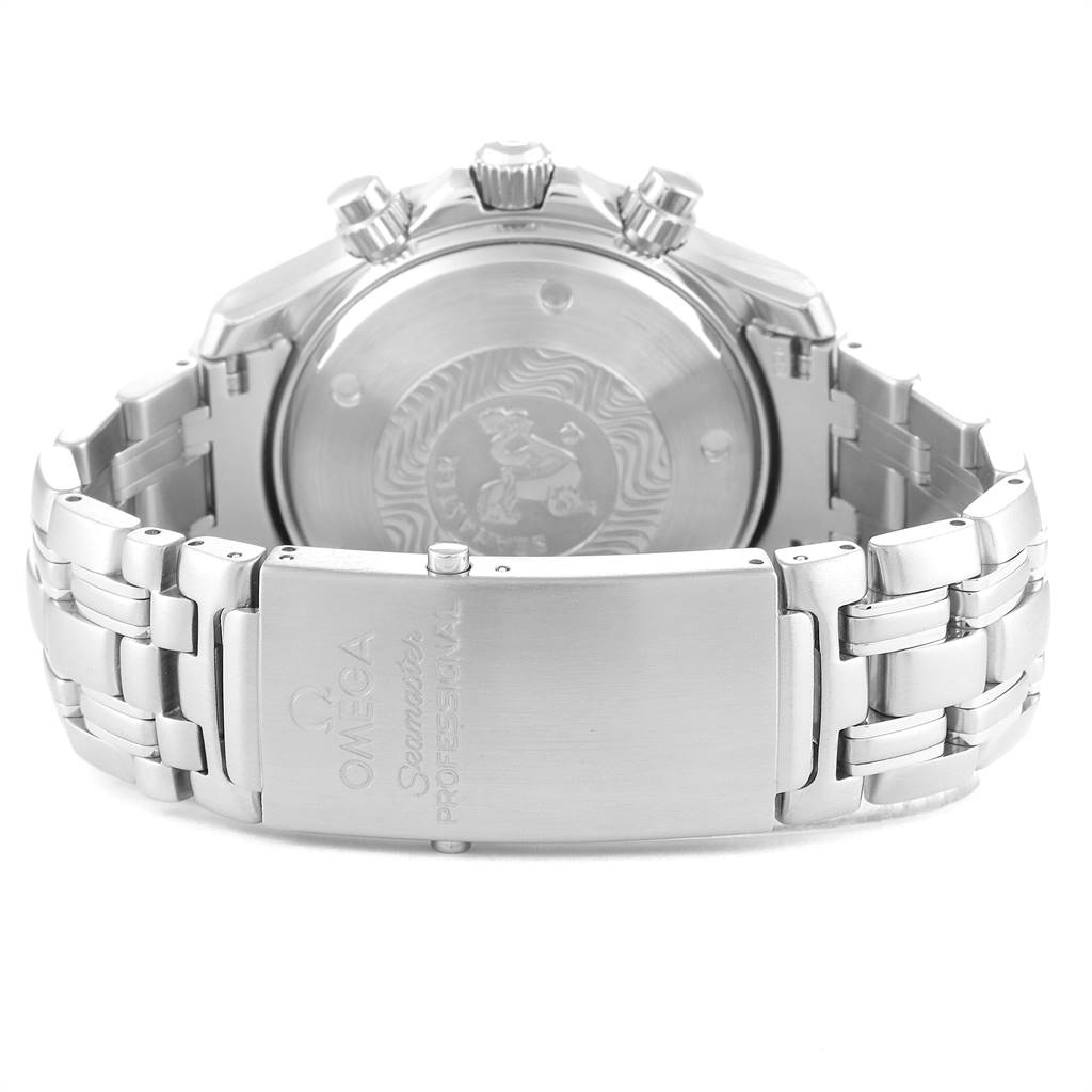 The image shows the back of the Omega Seamaster 2599.80.00 Men
s Stainless Steel Blue Dial 2599.80.00 Men
s Stainless Steel Blue Dial watch, highlighting the clasp and caseback details.