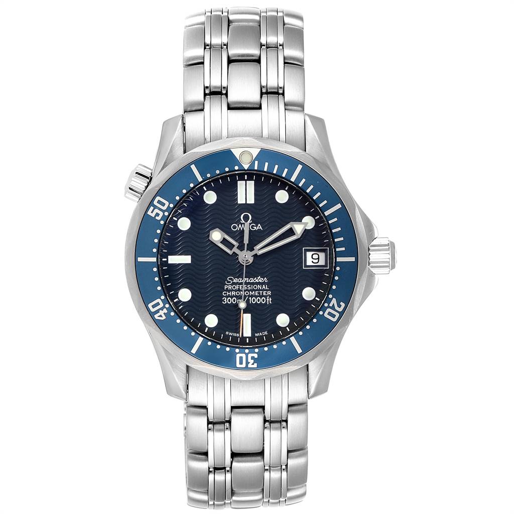The image shows a front view of the Omega Seamaster 2551.80.00 Men
s Stainless Steel Blue Dial 2551.80.00 Men
s Stainless Steel Blue Dial watch, displaying its face, bezel, and bracelet.