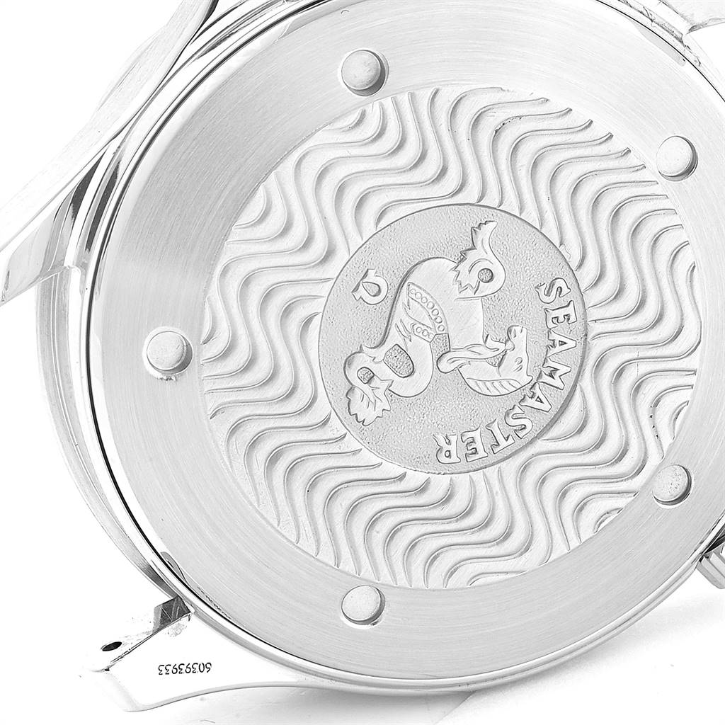 The image shows the case back of an Omega Seamaster 2531.80.00 Men
s Stainless Steel Blue Dial 2531.80.00 Men
s Stainless Steel Blue Dial watch with the Omega logo and wave pattern engraving.