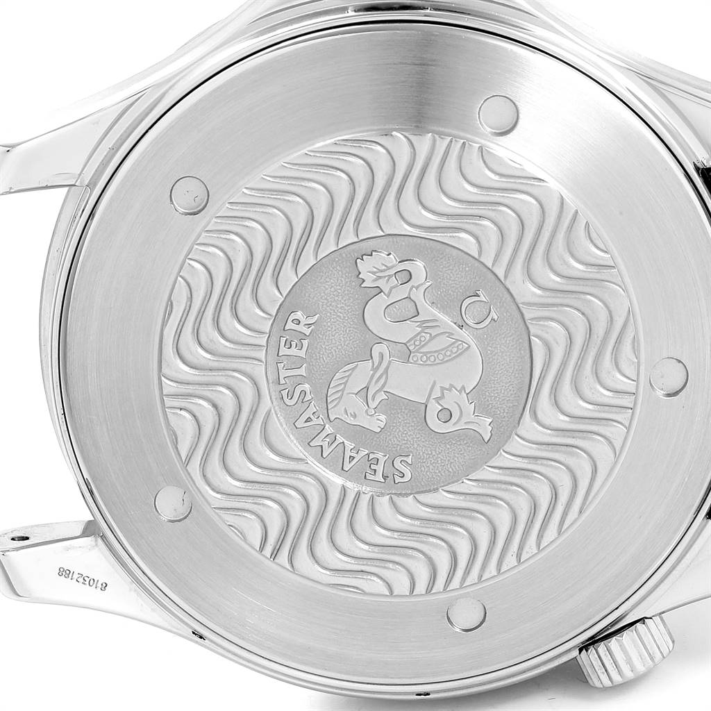 The image shows the case back of an Omega Seamaster 2255.80.00 Men
s Stainless Steel Blue Dial 2255.80.00 Men
s Stainless Steel Blue Dial watch with an engraved design.