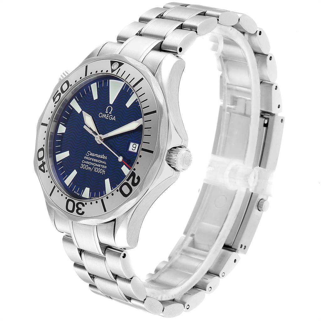 This image shows a full view of the Omega Seamaster 2255.80.00 Men
s Stainless Steel Blue Dial 2255.80.00 Men
s Stainless Steel Blue Dial watch from a slight right angle, highlighting the dial, bezel, case, and bracelet.