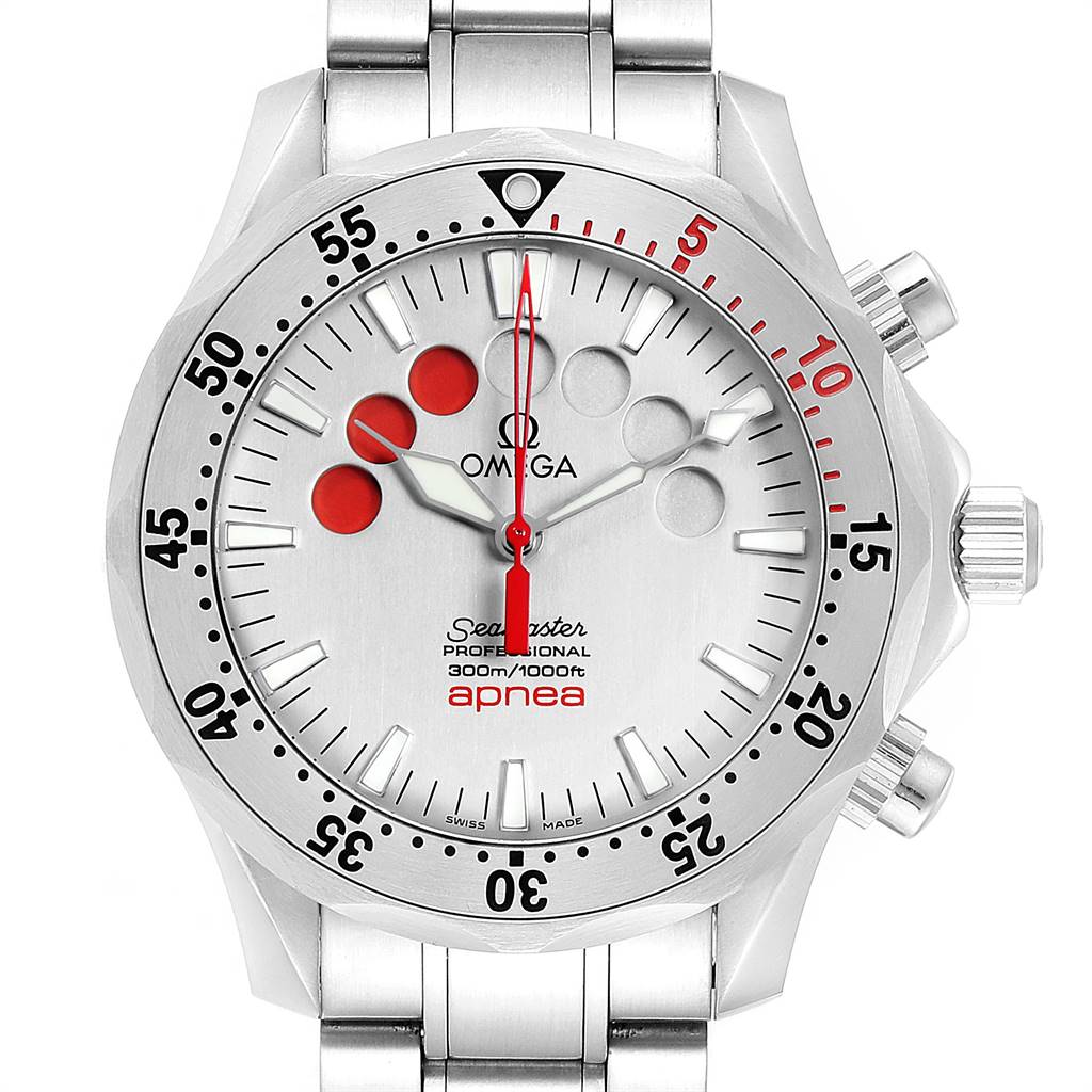 The image shows a front view of the Omega Seamaster 2595.30.00 Men
s Stainless Steel Silver Dial 2595.30.00 Men
s Stainless Steel Silver Dial Apnea watch, displaying its face, bezel, and part of its bracelet.
