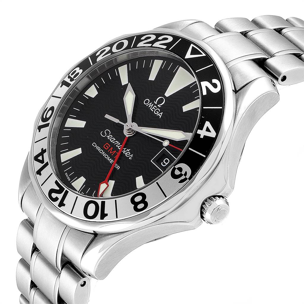 This image shows the Omega Seamaster 2536.50.00 Men's Stainless Steel Black Dial 2536.50.00 Men's Stainless Steel Black Dial model watch from a three-quarter angle, highlighting the bezel, dial, and stainless steel bracelet.