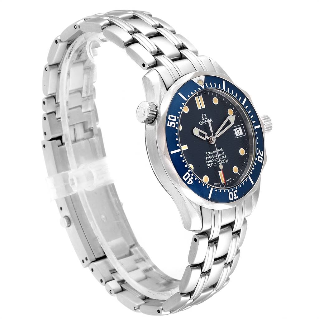 The image shows an Omega Seamaster 2551.80.00 Men
s Stainless Steel Blue Dial 2551.80.00 Men
s Stainless Steel Blue Dial watch from a 3/4 angle, highlighting its blue dial, bezel, and stainless steel bracelet.