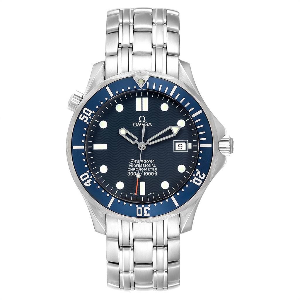The image shows a front view of an Omega Seamaster 2531.80.00 Men
s Stainless Steel Blue Dial 2531.80.00 Men
s Stainless Steel Blue Dial watch, highlighting its dial, bezel, and metal bracelet.