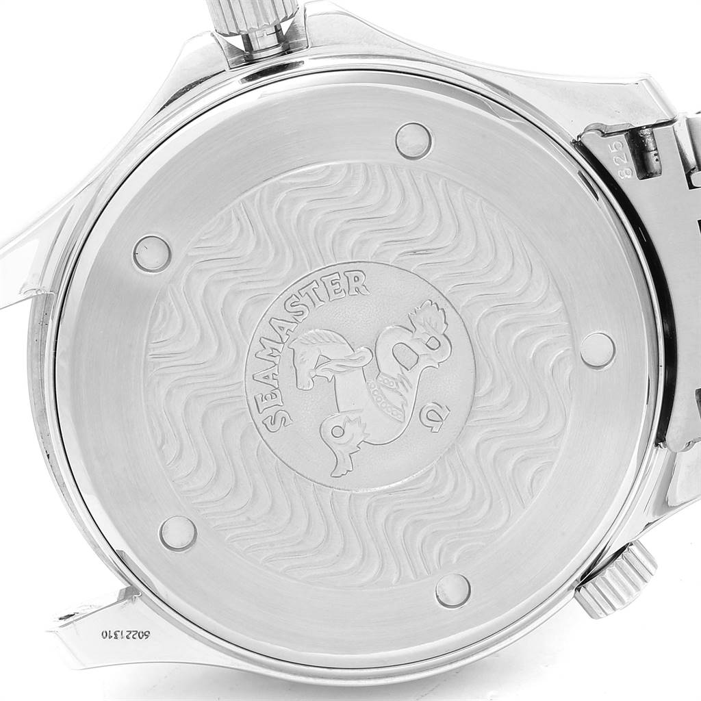 The image shows the case back of an Omega Seamaster 2531.80.00 Men
s Stainless Steel Blue Dial 2531.80.00 Men
s Stainless Steel Blue Dial watch with its engraved logo and wave pattern.