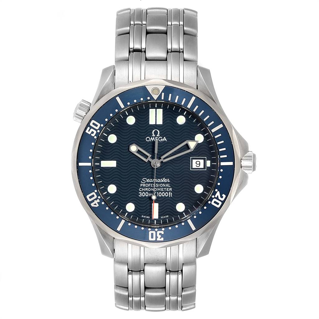 This image shows a front view of an Omega Seamaster 2531.80.00 Men
s Stainless Steel Blue Dial 2531.80.00 Men
s Stainless Steel Blue Dial watch, highlighting the watch face, bezel, and stainless steel bracelet.