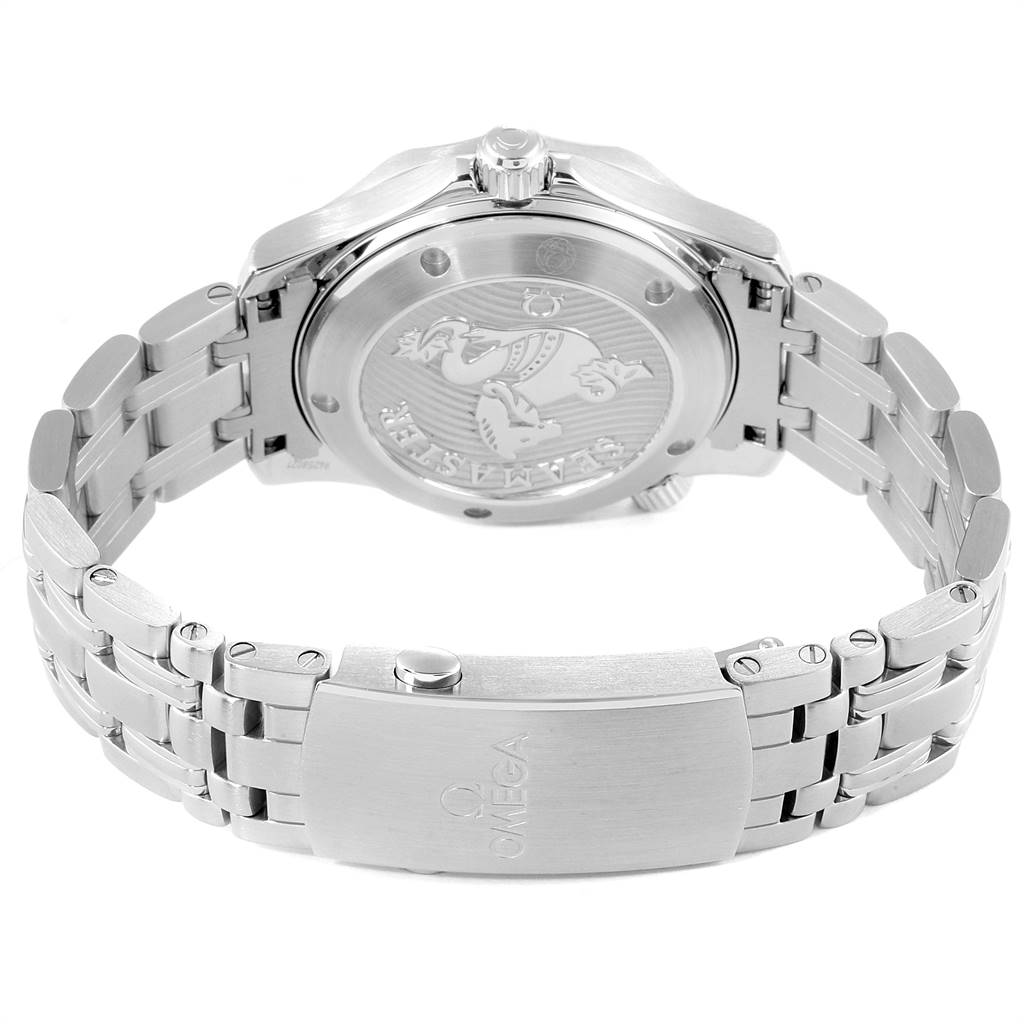 The image shows the backside of the Omega Seamaster 212.30.36.20.01.002 Men
s Stainless Steel Black Dial 212.30.36.20.01.002 Men
s Stainless Steel Black Dial watch, highlighting its bracelet and case back.