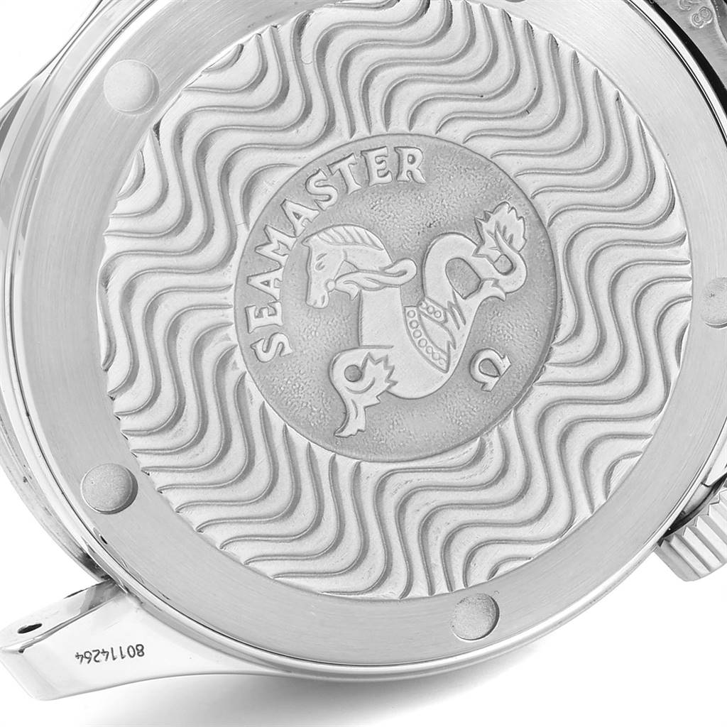 The image shows the back case of an Omega Seamaster 2551.80.00 Men
s Stainless Steel Blue Dial 2551.80.00 Men
s Stainless Steel Blue Dial watch with its engraved design and logo.