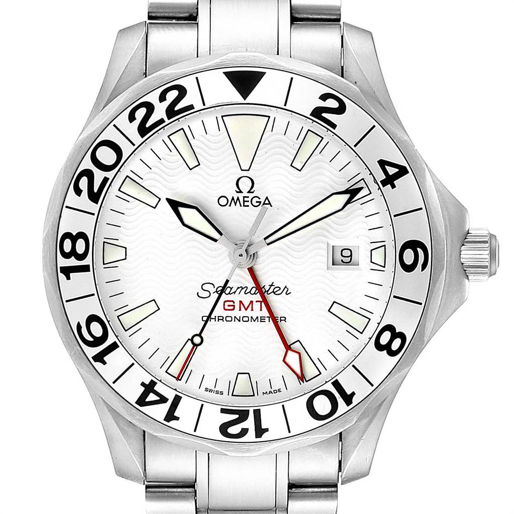 The image shows a front view of an Omega Seamaster 2538.20.00 Men
s Stainless Steel White Dial 2538.20.00 Men
s Stainless Steel White Dial GMT Chronometer watch, highlighting its face, bezel, and part of the metal bracelet.