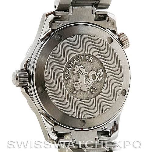 The image shows the case back of an Omega Seamaster 22538000 Stainless Steel Blue Dial 22538000 Stainless Steel Blue Dial watch with its distinctive engraving and part of the bracelet.