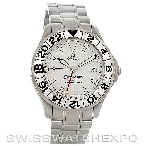 This image shows a front view of the Omega Seamaster 25382000 OR 2538.20.00 Men
s Stainless Steel White Dial 25382000 OR 2538.20.00 Men
s Stainless Steel White Dial GMT Chronometer watch, displaying its dial, hands, bezel, and bracelet.