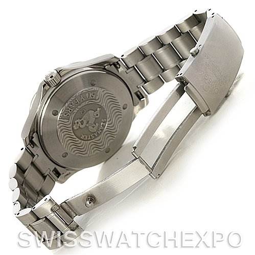 This image shows the back and partially open clasp of an Omega Seamaster 2534.50 Men
s Stainless Steel Black Dial 2534.50 Men
s Stainless Steel Black Dial watch in close-up.