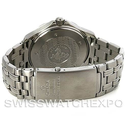 The image shows the back and clasp of an Omega Seamaster 2065.80 Men
s Stainless Steel Blue Dial 2065.80 Men
s Stainless Steel Blue Dial watch, highlighting the engraved case back and metal bracelet.