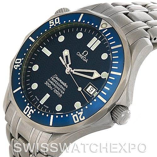 The image shows a close-up of the dial and bezel of an Omega Seamaster 2531.80.00 Men
s Stainless Steel Blue Dial 2531.80.00 Men
s Stainless Steel Blue Dial watch, highlighting its blue face and silver bracelet.