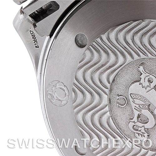 The image shows a close-up of the case back of an Omega Seamaster 2531.80.00 Men
s Stainless Steel Blue Dial 2531.80.00 Men
s Stainless Steel Blue Dial watch with wave engravings and partial branding.