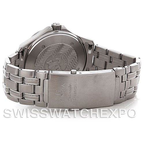 The image showcases the back and clasp of an Omega Seamaster 2531.80.00 Men
s Stainless Steel Blue Dial 2531.80.00 Men
s Stainless Steel Blue Dial watch, highlighting the stainless steel bracelet and engraved caseback.