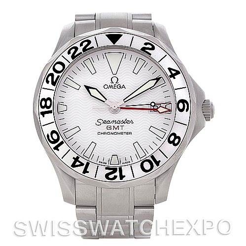 This image shows the front view of an Omega Seamaster 2538.20.00 Men's Stainless Steel White Dial 2538.20.00 Men's Stainless Steel White Dial GMT watch, highlighting the face, bezel, and bracelet.