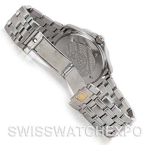 The image shows the back and bracelet of an Omega Seamaster 2534.50.00 Men
s Stainless Steel Black Dial 2534.50.00 Men
s Stainless Steel Black Dial watch, highlighting the clasp and case back.