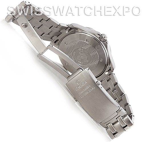 The image shows the back and partially open clasp of an Omega Seamaster 2531.80.00 Men
s Stainless Steel Blue Dial 2531.80.00 Men
s Stainless Steel Blue Dial watch, highlighting the metal bracelet and case back.