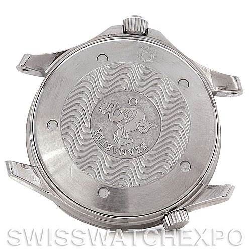 This image shows the back case of the Omega Seamaster 2531.80.00 Men
s Stainless Steel Blue Dial 2531.80.00 Men
s Stainless Steel Blue Dial watch, highlighting its engraved logo and wavy pattern.