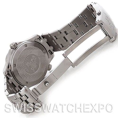 The image shows the back and clasp of an Omega Seamaster 2252.50.00 Men's Stainless Steel Black Dial 2252.50.00 Men's Stainless Steel Black Dial watch, highlighting its metal bracelet and case back engravings.