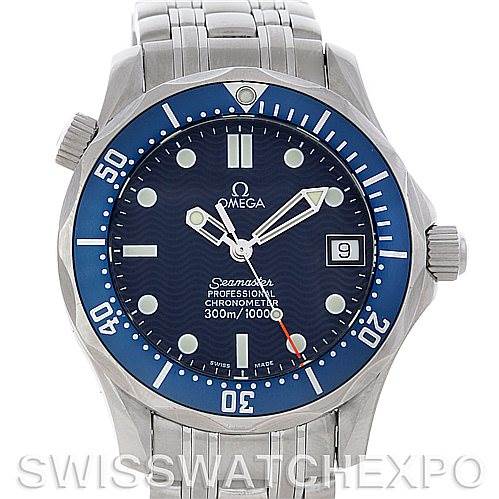The image shows the front view of an Omega Seamaster 2422.80.00 Men's Stainless Steel Blue Dial 2422.80.00 Men's Stainless Steel Blue Dial watch, highlighting its blue dial, date window, and stainless steel bracelet.