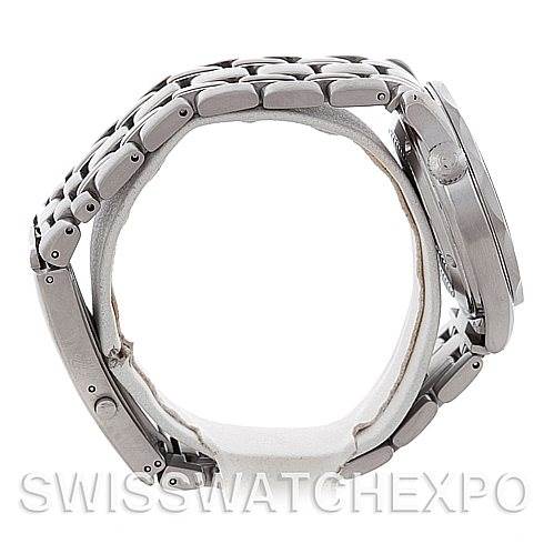 The image shows a side view of the Omega Seamaster 2562.80.00 Men
s Stainless Steel Blue Dial 2562.80.00 Men
s Stainless Steel Blue Dial watch, highlighting its bracelet and case.