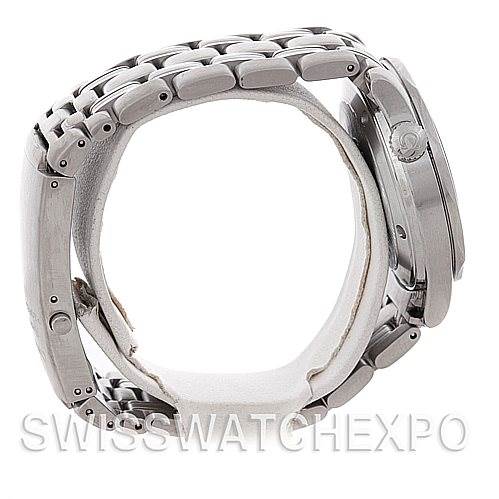 The side view of an Omega Seamaster 2223.80.00 Men
s Stainless Steel Blue Dial 2223.80.00 Men
s Stainless Steel Blue Dial watch shows the bracelet, case, and crown.