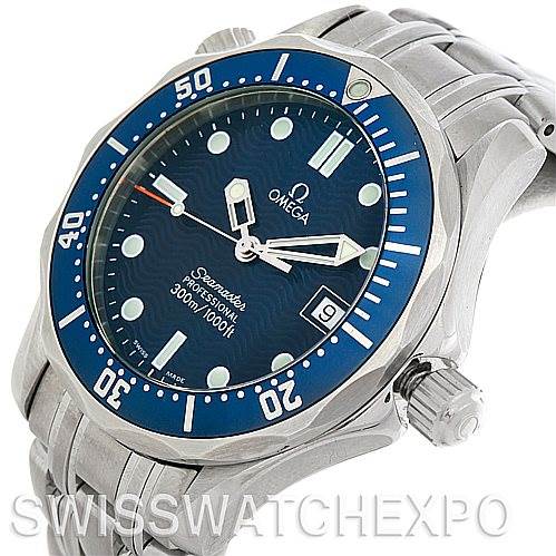 This image shows an angled view of an Omega Seamaster 2223.80.00 Men
s Stainless Steel Blue Dial 2223.80.00 Men
s Stainless Steel Blue Dial watch, highlighting its blue bezel, dial, and stainless steel bracelet.