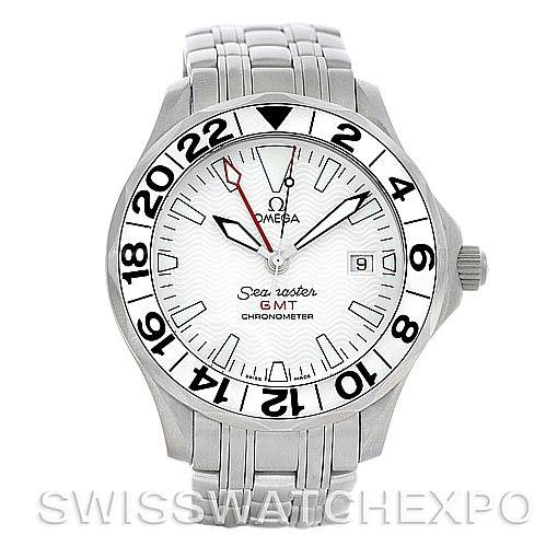 This image shows a front view of an Omega Seamaster 2538.20.00 Men
s Stainless Steel White Dial 2538.20.00 Men
s Stainless Steel White Dial watch, highlighting the dial, bezel, and metal bracelet.