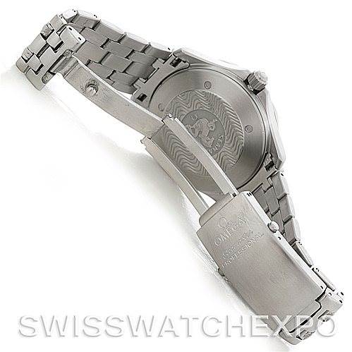 The image shows the back case, clasp, and part of the bracelet of an Omega Seamaster 2538.20.00 Men
s Stainless Steel White Dial 2538.20.00 Men
s Stainless Steel White Dial watch.