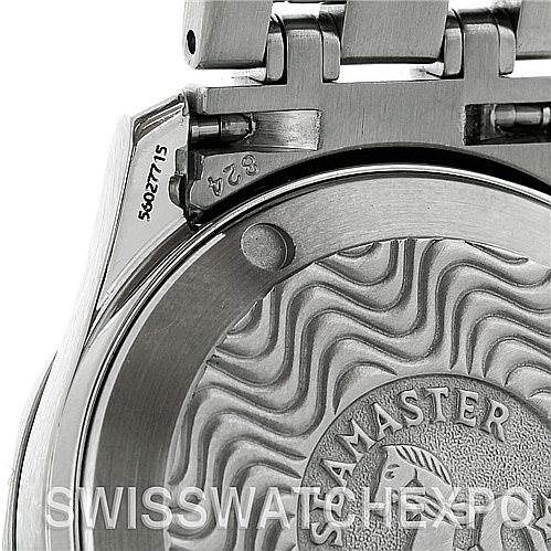 This image shows the case back and part of the bracelet of an Omega Seamaster 2562.80.00 Men's Stainless Steel Blue Dial 2562.80.00 Men's Stainless Steel Blue Dial watch.