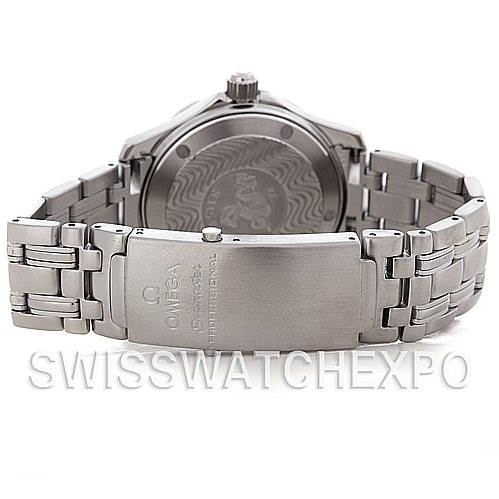 This image shows the back and clasp of an Omega Seamaster 2562.80.00 Men's Stainless Steel Blue Dial 2562.80.00 Men's Stainless Steel Blue Dial watch, highlighting its stainless steel bracelet and engraved case back.