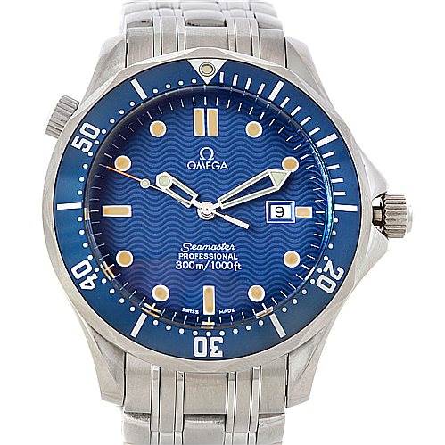 The image shows the front view of the Omega Seamaster 2541.80.00 Men's Stainless Steel Blue Dial 2541.80.00 Men's Stainless Steel Blue Dial watch, highlighting its blue dial, bezel, crown, and part of the bracelet.