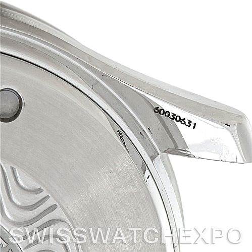 This image shows a close-up of the lug and part of the case back with the serial number of the Omega Seamaster 2598.80.00 Men
s Stainless Steel Blue Dial 2598.80.00 Men
s Stainless Steel Blue Dial watch.