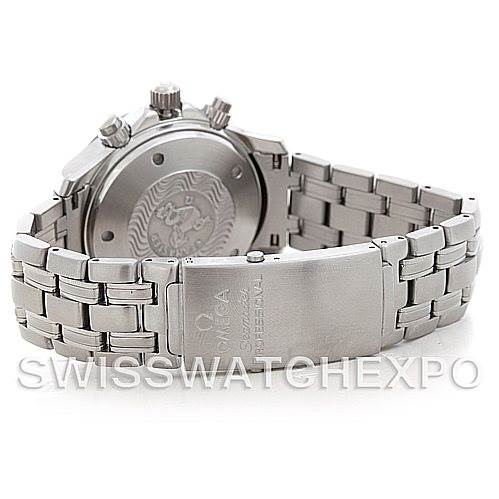 The image shows the back and bracelet of an Omega Seamaster 2598.80.00 Men
s Stainless Steel Blue Dial 2598.80.00 Men
s Stainless Steel Blue Dial watch, highlighting the clasp and case back.