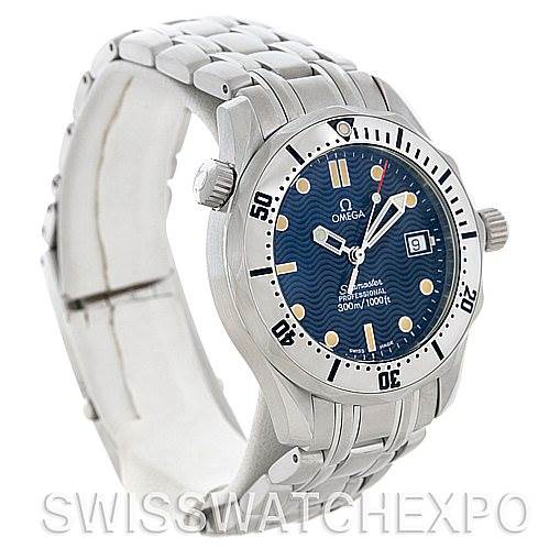 The image shows an Omega Seamaster 2562.80.00 Men's Stainless Steel Blue Dial 2562.80.00 Men's Stainless Steel Blue Dial watch at a three-quarter angle highlighting the face, bezel, crown, and bracelet.