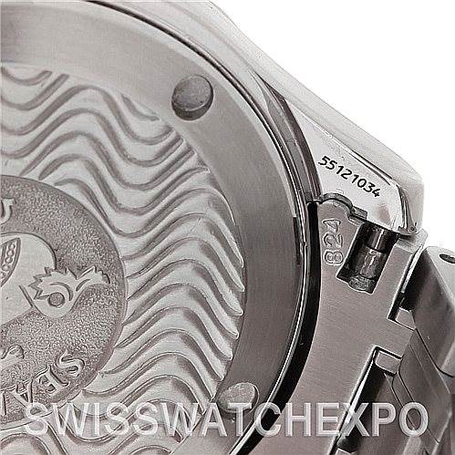 The image shows the engraved wave-pattern case back and clasp of the Omega Seamaster 2562.80.00 Men's Stainless Steel Blue Dial 2562.80.00 Men's Stainless Steel Blue Dial.