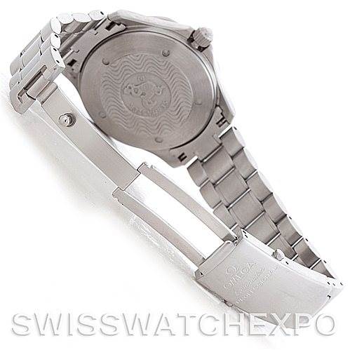 The image shows the back view of an Omega Seamaster 2538.20.00 Men
s Stainless Steel White Dial 2538.20.00 Men
s Stainless Steel White Dial watch, focusing on the bracelet and clasp details.