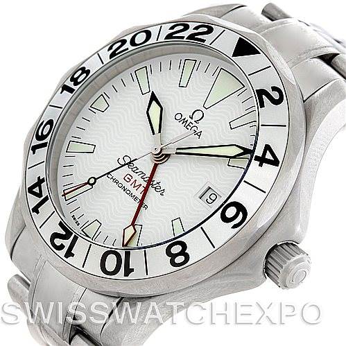 The Omega Seamaster 2538.20.00 Men
s Stainless Steel White Dial 2538.20.00 Men
s Stainless Steel White Dial watch is shown at a slight angle, highlighting its face, bezel, crown, and part of the bracelet.
