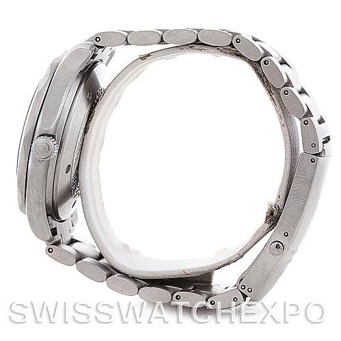 The image shows a side view of the Omega Seamaster 2538.20.00 Men
s Stainless Steel White Dial 2538.20.00 Men
s Stainless Steel White Dial watch, highlighting its case, crown, and metal bracelet.