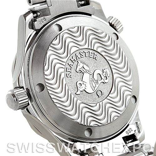 This image shows the back case and part of the bracelet of an Omega Seamaster 2252.50.00 Men
s Stainless Steel Black Dial 2252.50.00 Men
s Stainless Steel Black Dial watch, displaying the engraved emblem and wavy pattern.