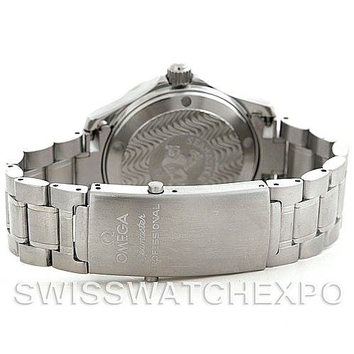 The image shows the back view of an Omega Seamaster 2252.50.00 Men
s Stainless Steel Black Dial 2252.50.00 Men
s Stainless Steel Black Dial watch, highlighting the case back and the stainless steel bracelet with the clasp.