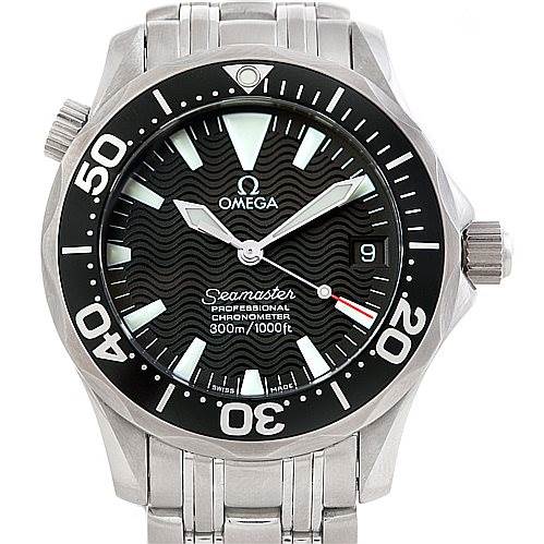 The image shows a front view of the Omega Seamaster 2252.50.00 Men
s Stainless Steel Black Dial 2252.50.00 Men
s Stainless Steel Black Dial watch, highlighting its dial, bezel, and bracelet.