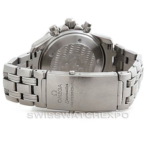 This image shows the back view of an Omega Seamaster 2594.52.00 Men
s Stainless Steel Black Dial 2594.52.00 Men
s Stainless Steel Black Dial watch with its clasp and bracelet visible.
