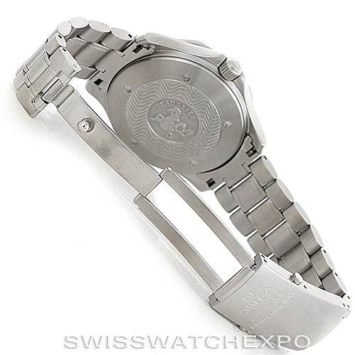 This image presents the back view of the Omega Seamaster 2538.20.00 Men
s Stainless Steel White Dial 2538.20.00 Men
s Stainless Steel White Dial watch, showcasing the case back and stainless steel bracelet with clasp.